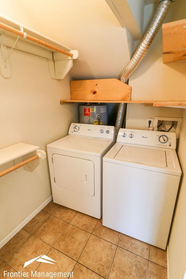 Building Photo - 1223 N 12th St