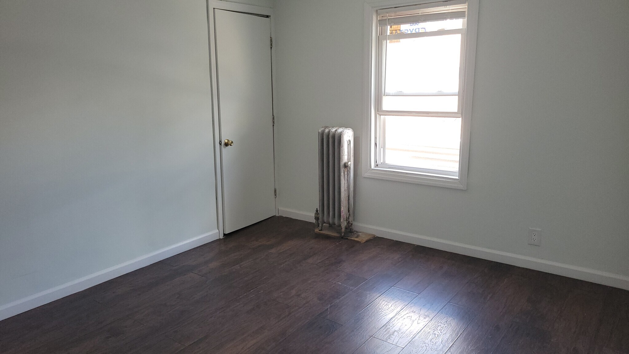 Living Room - 69 Mapes Ave