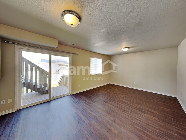 Building Photo - 1496 N 2150 W