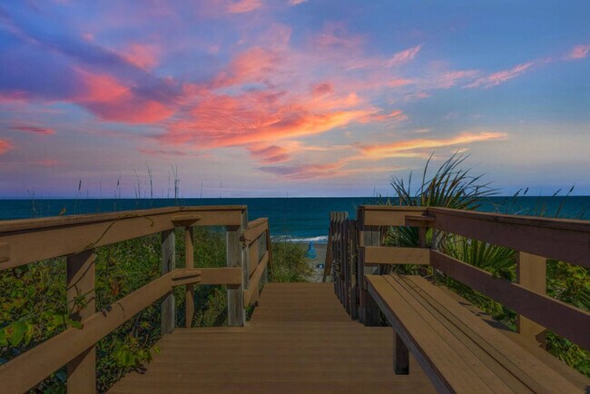 Building Photo - 2775 Jimmy Buffett Mem Hwy