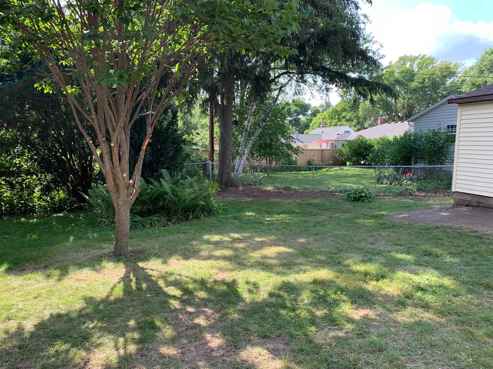 Building Photo - 418 S Owen Dr