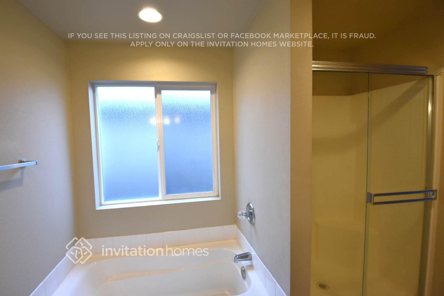 Building Photo - 17612 72nd Ave E