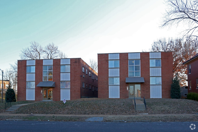 University Plaza Apartments St Louis