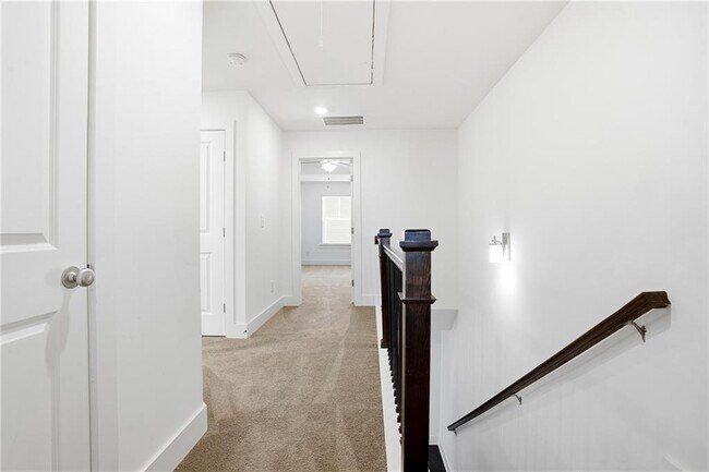 Building Photo - 6360 Princeton Ridge Dr