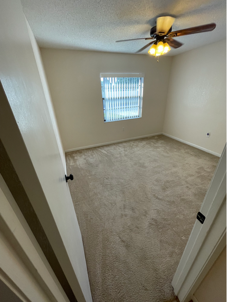 Building Photo - 2205 Knights Rd