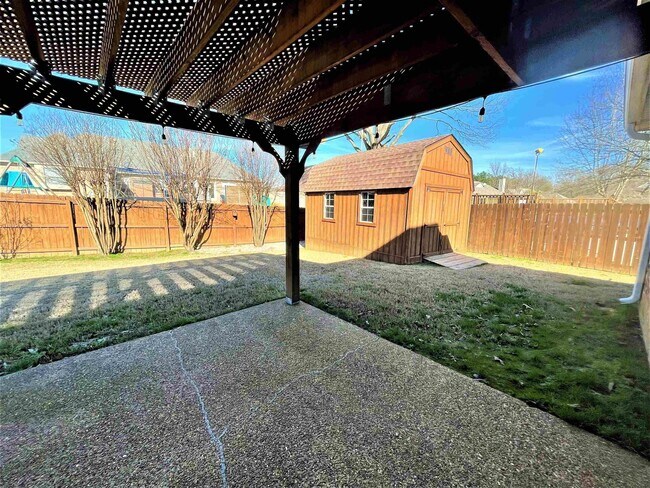 Building Photo - 11652 Belle Manor Dr
