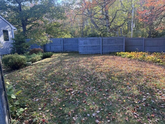 Building Photo - 3BR RANCH BRUNSWICK SEASONAL FURNISHED
