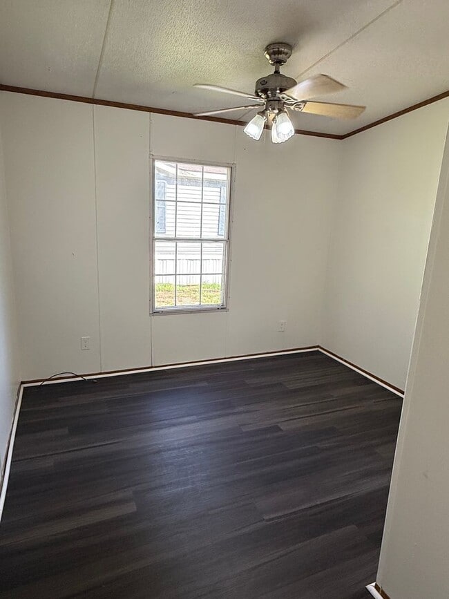 Building Photo - 4-Bedroom Home for Lease | Benton, LA 7100...
