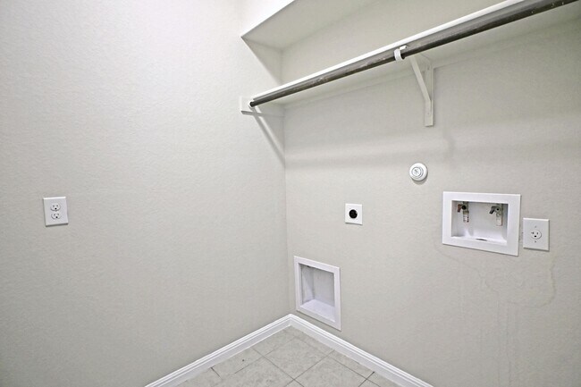 Building Photo - 2510 Diamondback Trail