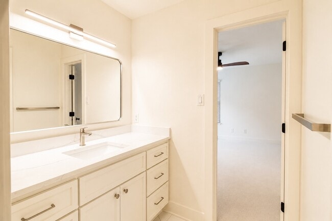 Building Photo - 15 Mallard Glen Pl