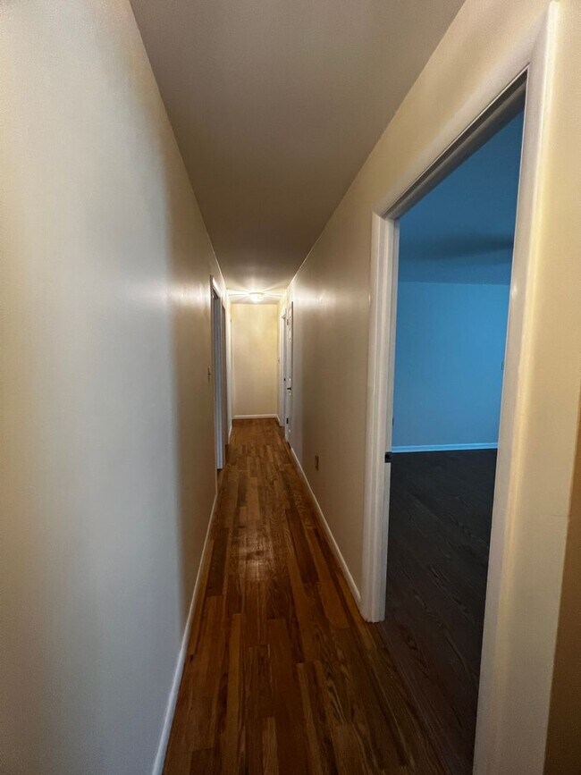 Building Photo - 75 Plymouth Cir