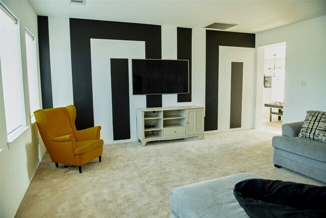 Building Photo - 5307 Streamside Trl