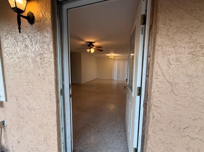 Building Photo - 903 31st St E