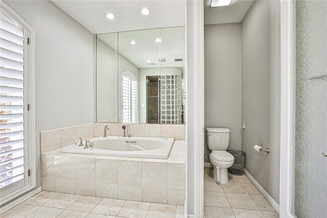 Building Photo - 3137 Beach View Ct