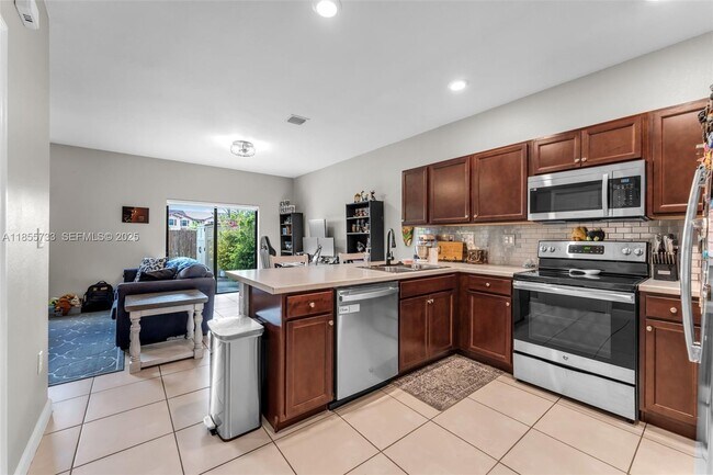 Building Photo - 3763 SE 2nd St