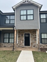 Building Photo - 74 Pelt Ln