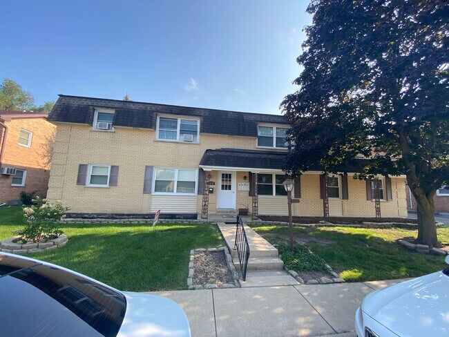 Primary Photo - 7515 Country Ln