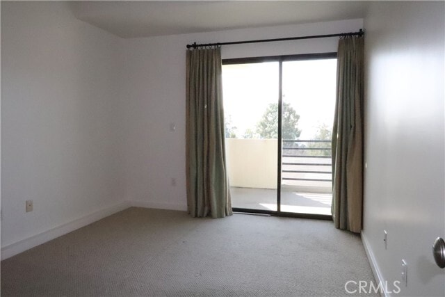 Building Photo - 703 Luton Dr