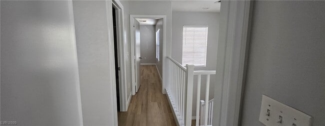 Building Photo - 395 Kensington Palace Ave