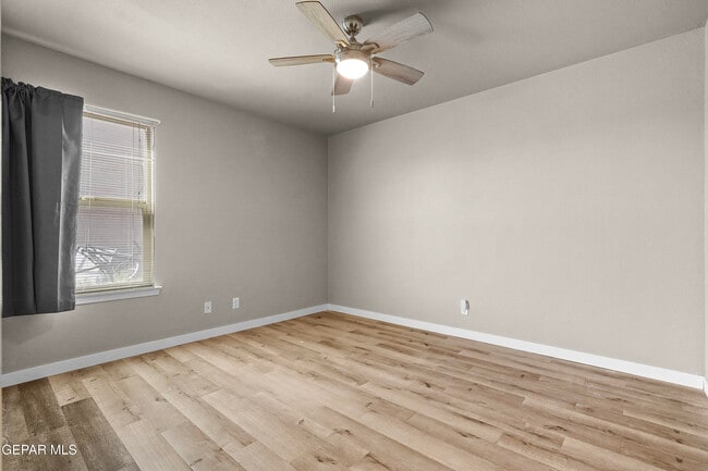 Building Photo - 12000 Prairie Ridge St