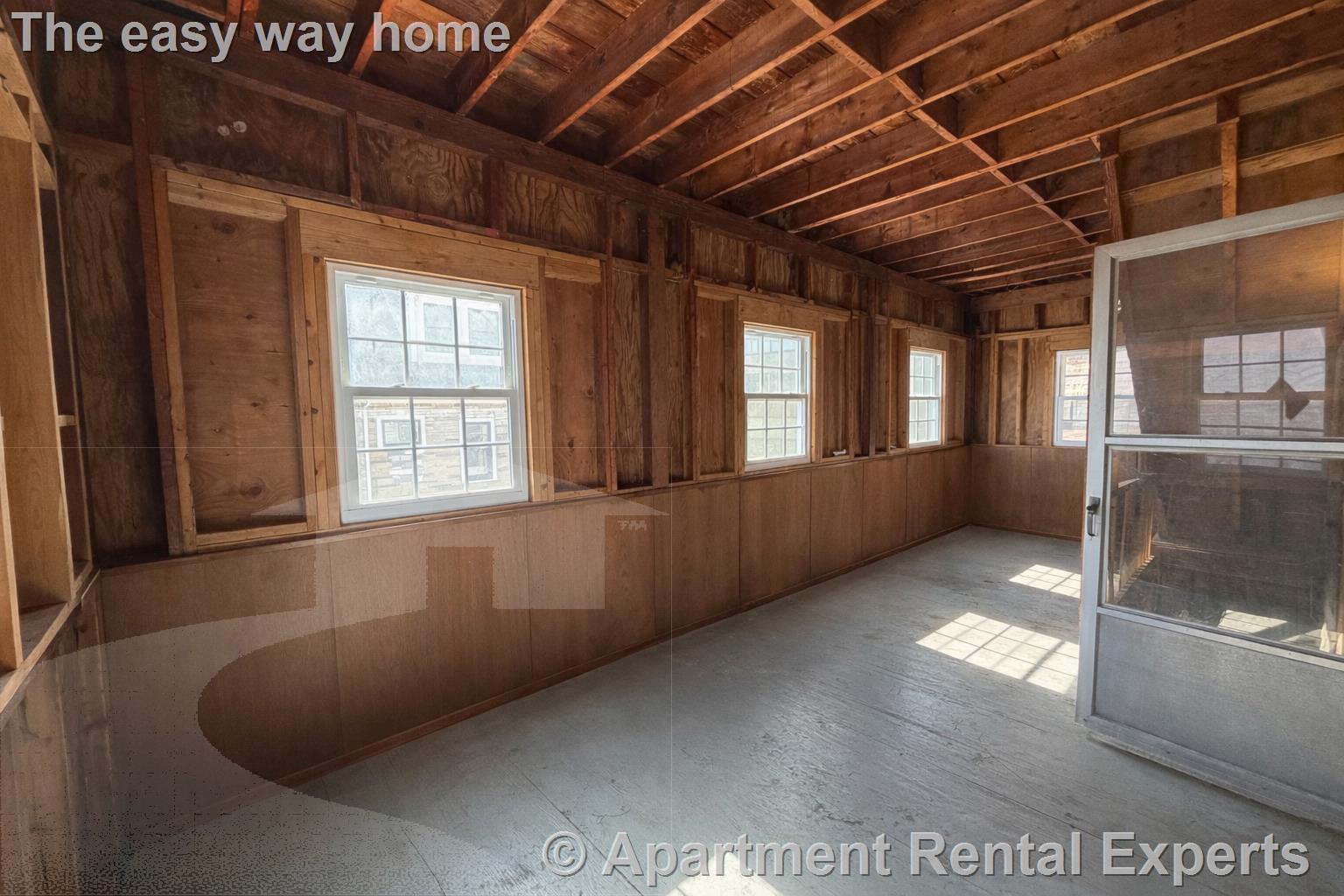 Building Photo - 1040 Broadway