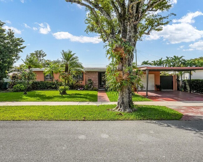 Building Photo - 9460 SW 53rd St