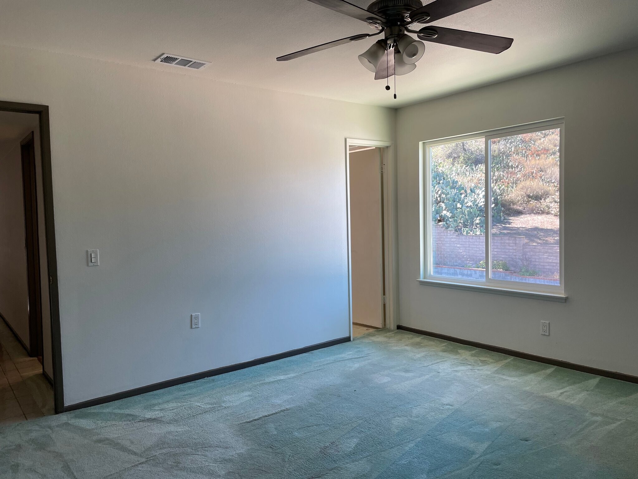 Building Photo - 1657 Cayton Ave