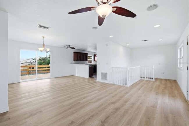 Building Photo - 515 46th St W