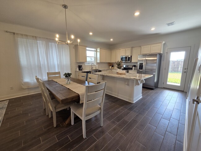 Building Photo - 14025 Westcave Falls Ln