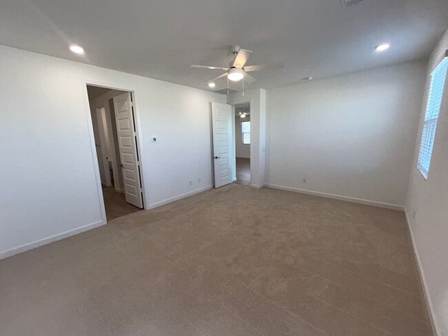 Building Photo - 17728 W Vogel Ave