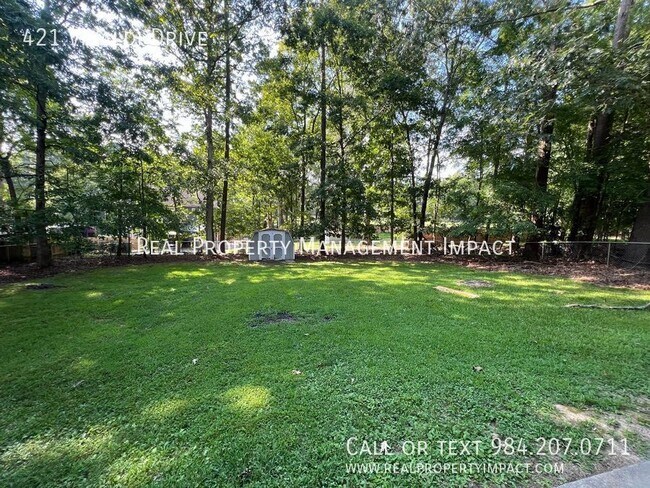 Building Photo - 421 Vivaldi Dr