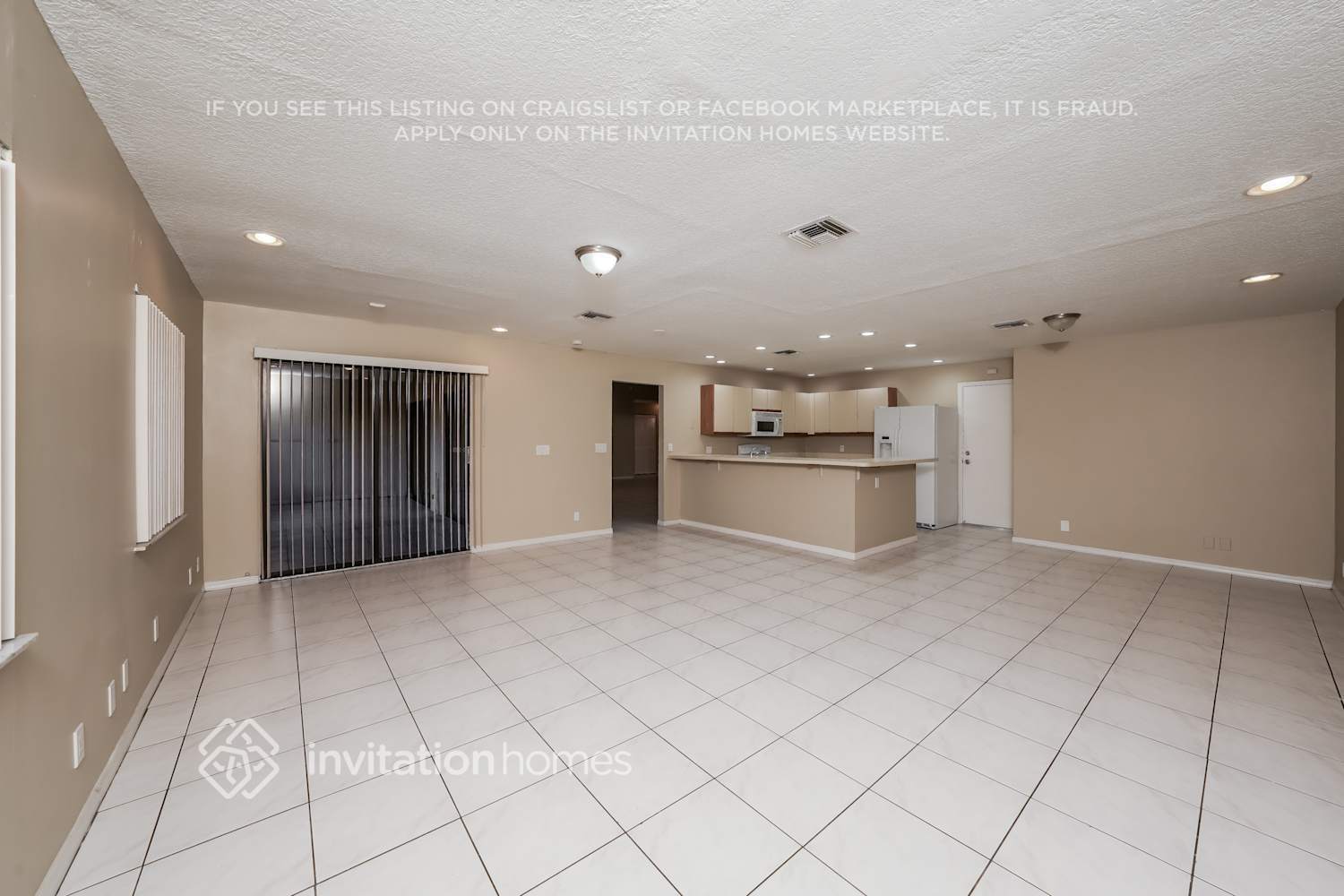 Building Photo - 301 SW 27th Ave