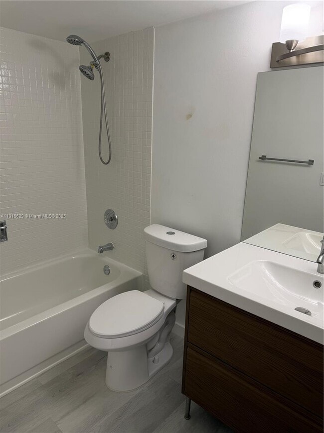 Building Photo - 10020 NW 9th St Cir