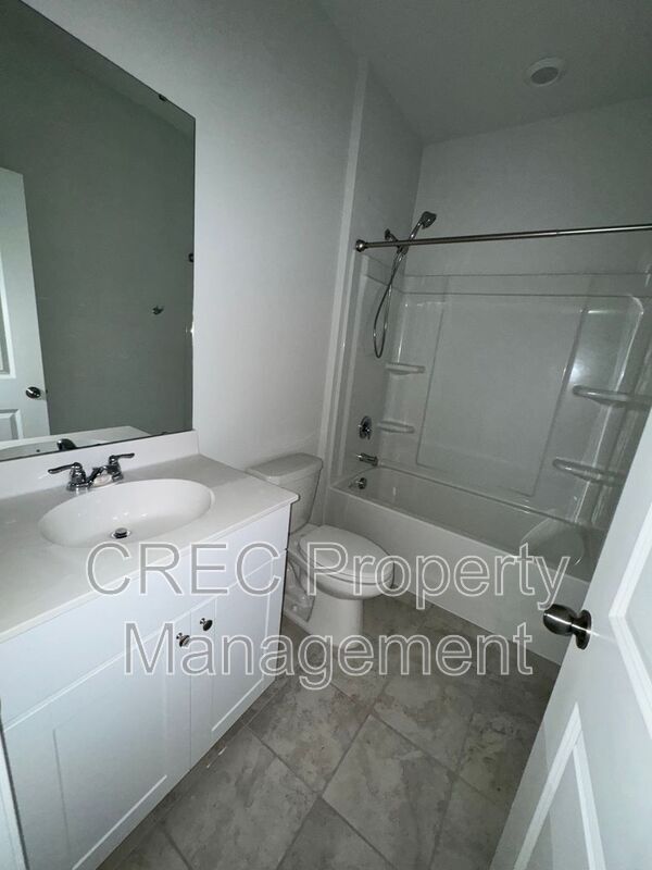 Building Photo - 130 Lucky Day Dr