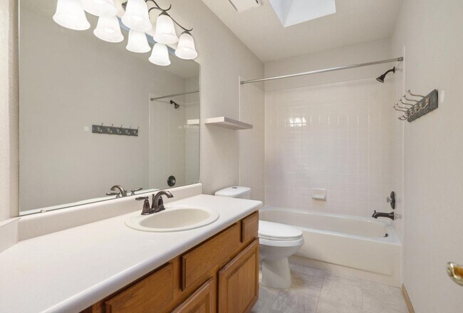 Building Photo - Enjoy the Best of Fort Collins!
