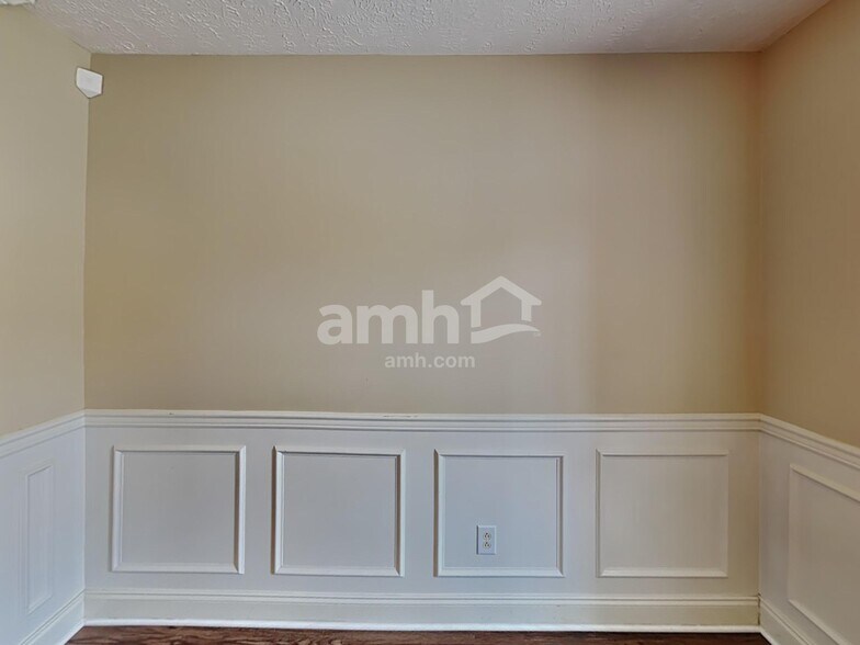 Building Photo - 2617 Westhaven Dr
