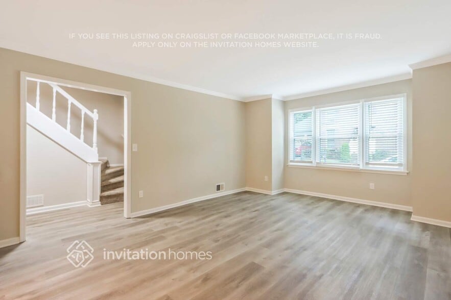 Building Photo - 1358 Briers Dr