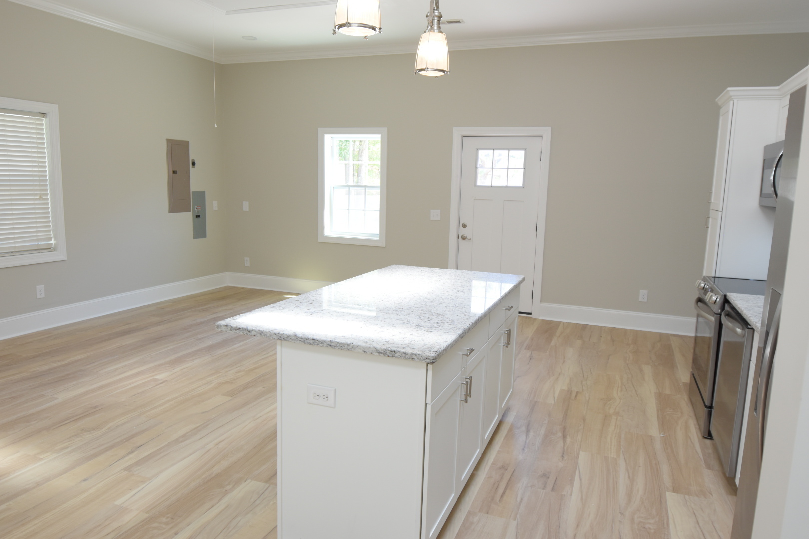 Building Photo - 621 Hadley Ct