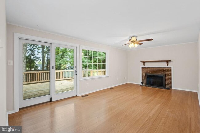 Building Photo - 6361 Woodland Ridge Ct