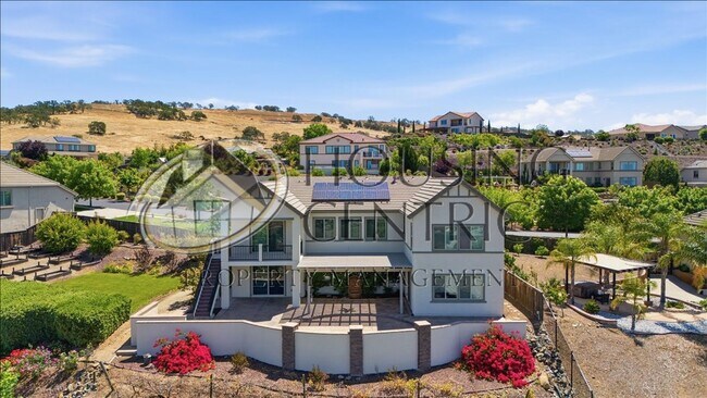 Building Photo - Executive Gated Rental with Stunning Views & Solar!