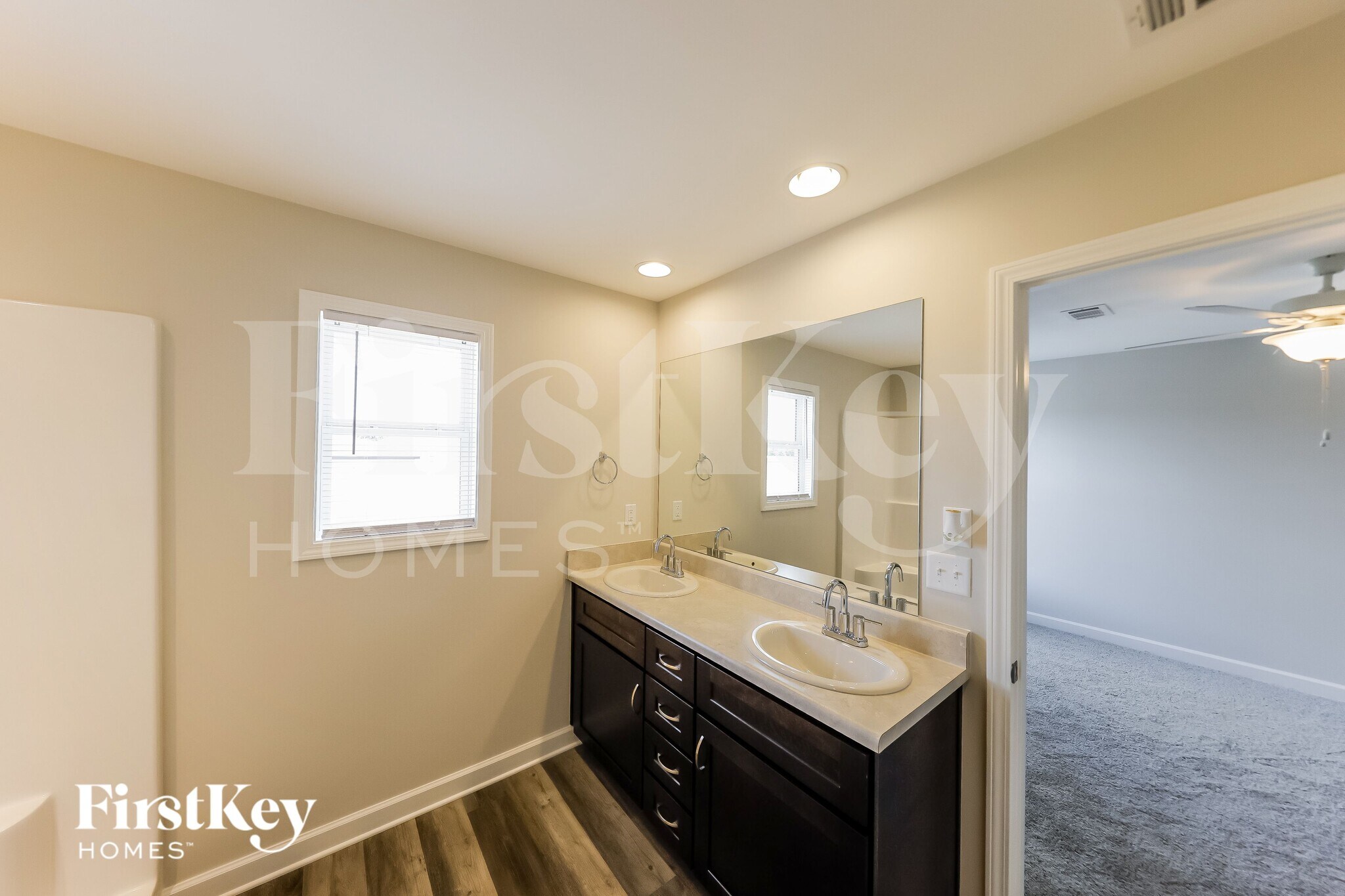 Building Photo - 120 Castlebar Cir