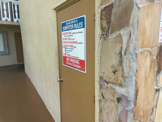 Building Photo - 500 Village Green Cir W