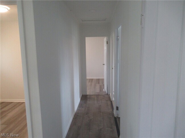 Building Photo - 1462 Harvard Dr