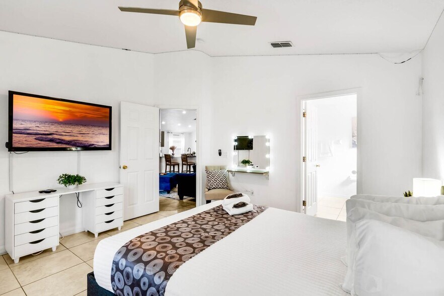 Building Photo - 2636 Willow Glen Cir