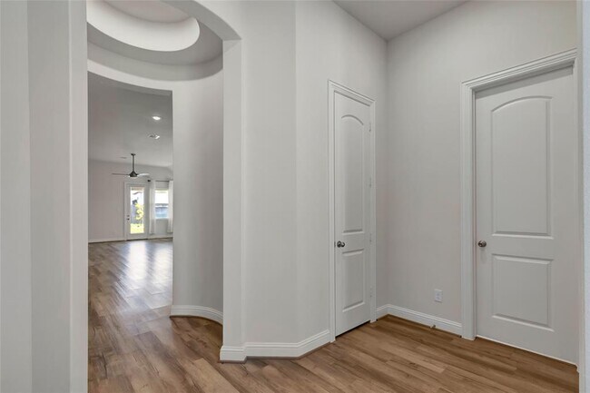 Building Photo - 15342 Majestic Knight Dr