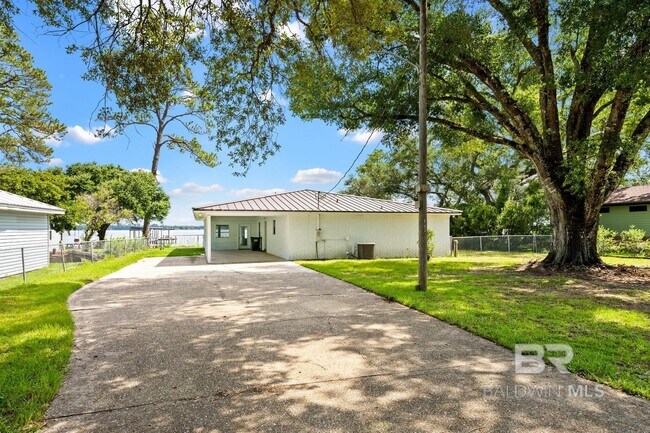 Primary Photo - 35676 Boykin Blvd