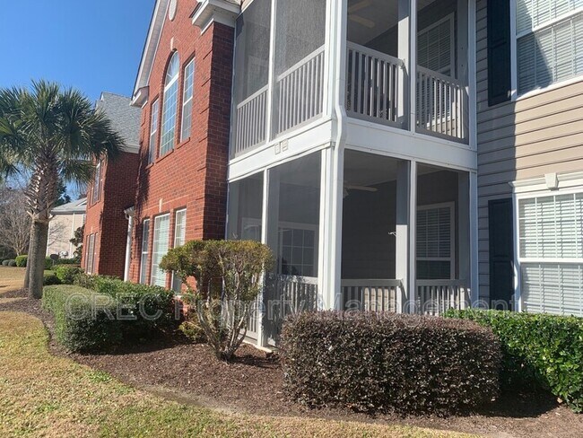 Building Photo - 1415 Belcourt Ln