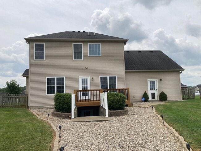 Building Photo - 108 Carriage Hills Ln