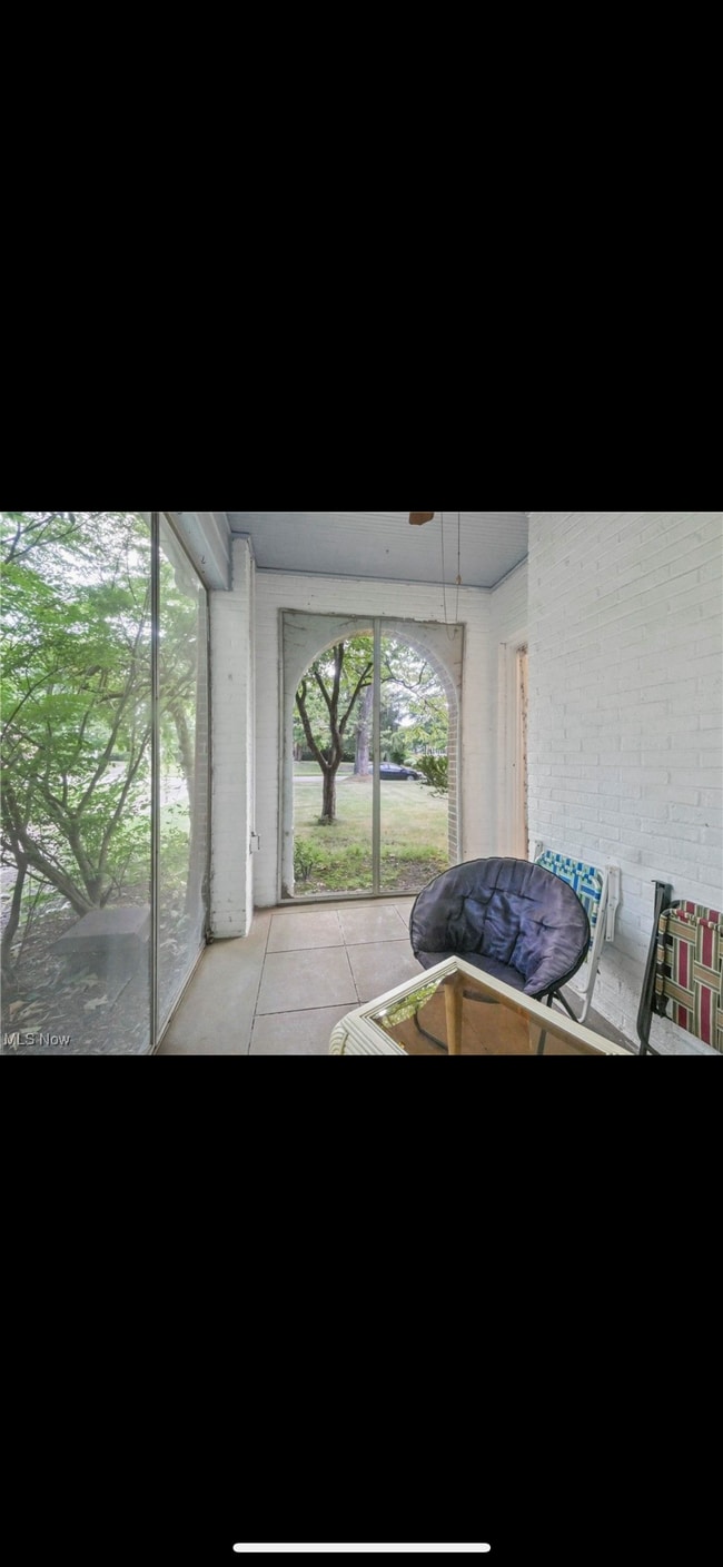 Building Photo - 51 Overhill Rd