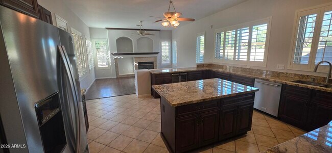 Building Photo - 21506 N 73rd Ave